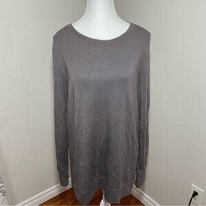 Athleta Women’s light purple Long Sleeve Tee Medium
